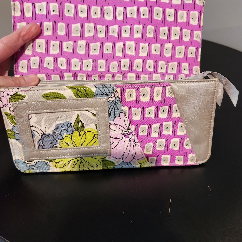 Vera Bradley Floral Women's Wallet - Picture 4 of 4